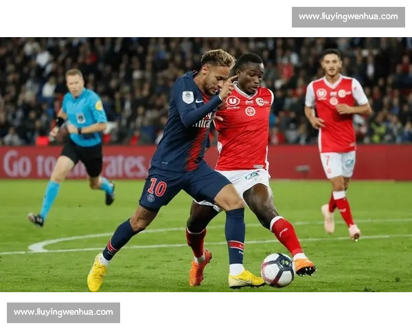 法甲焦点大战里昂迎战马赛宿敌对决引爆全场期待争夺欧战席位与荣耀之夜